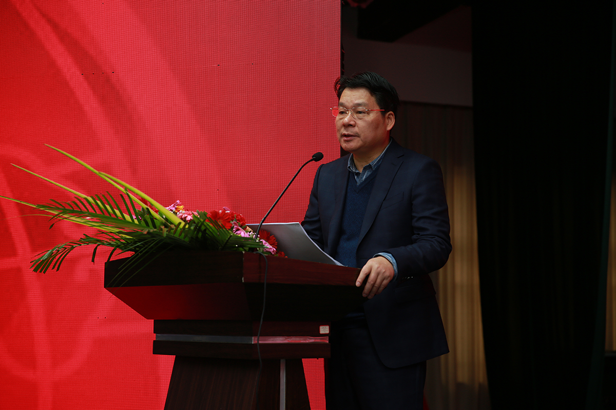 ����ܽ��߱�����